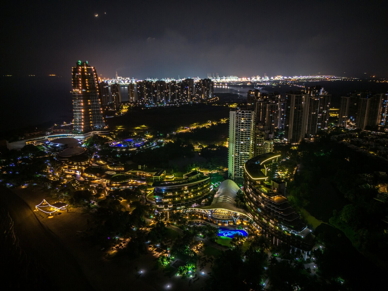 Forest City at night, looking across the Strait of Johor towards Singapore. Forest City lies approximately 2 km from Singapore at its nearest point.