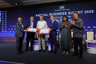 From left to right - Mr Chandrajit Banerjee, Director General, CII; Mr Rajiv Memani, President, CII; Shri N Chandra Babu Naidu, Chief Minister of Andhra Pradesh;  Mr Khoong Chan Meng, CEO, NUS-ISS;  Dr Suchitra Ella, Vice-President, CII and HE Simon Wong, High Commissioner of Singapore to India
