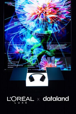 L'ORÉAL LUXE AND DATALAND REVEAL EXCLUSIVE PARTNERSHIP TO CREATE GROUNDBREAKING OLFACTORY ART EXPERIENCE.Credit:L’Oréal Luxe L'ORÉAL LUXE AND DATALAND REVEAL EXCLUSIVE PARTNERSHIP TO CREATE GROUNDBREAKING OLFACTORY ART EXPERIENCE.Credit:L’Oréal Luxe